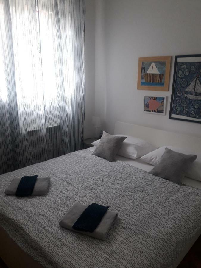 Mirjam Apartment Novi Vinodolski Bagian luar foto